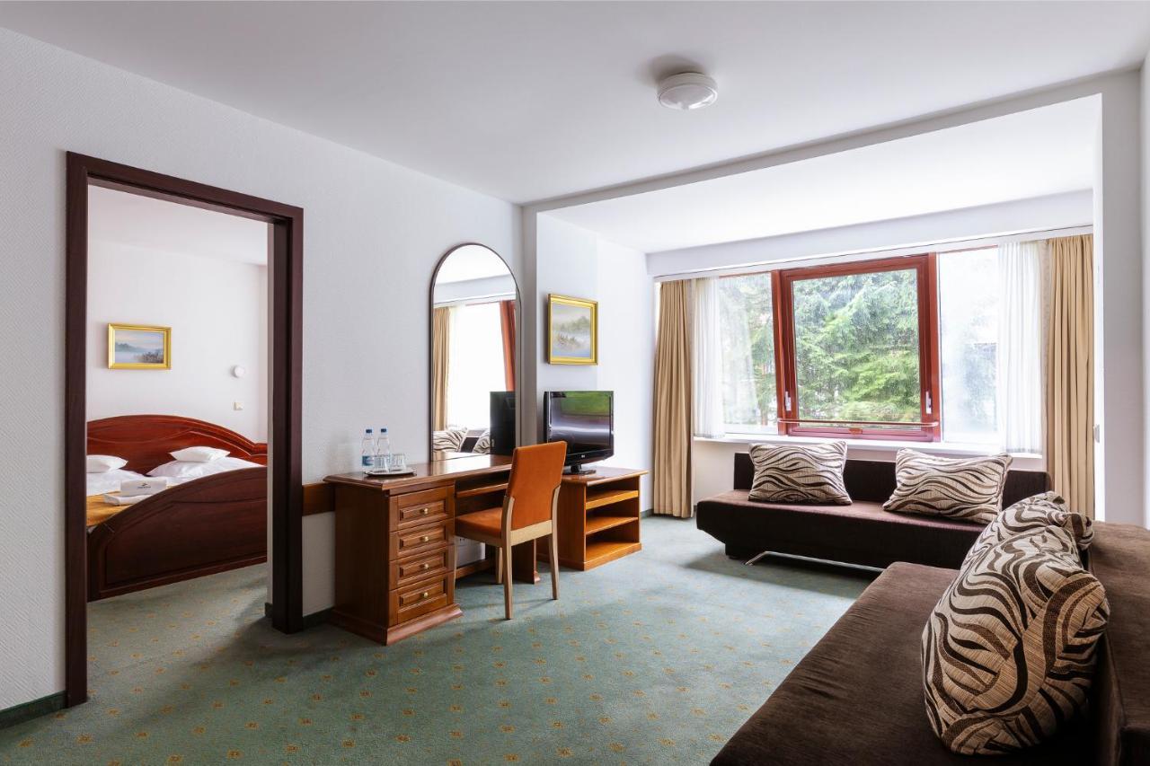 Interferie Sport Hotel Bornit シクラルスカ・ポレンバ エクステリア 写真
